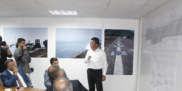 Denize yapılan havaalanında pist aralıkta bitiyor