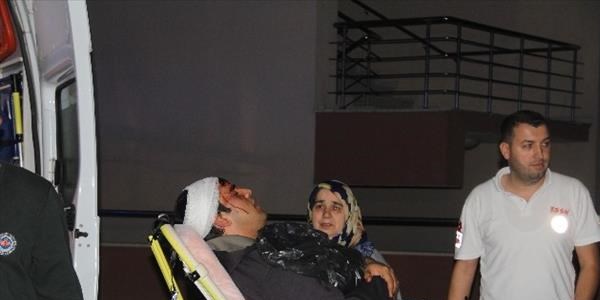 Yan bakma kavgası hastanede bitti: 2 yaralı