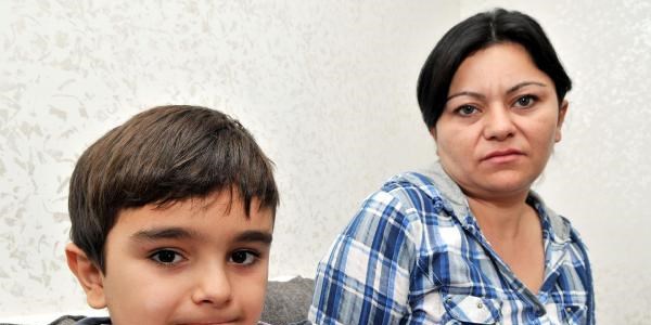 Hidrosefali hastası Mert'in ameliyat olması gerekiyor