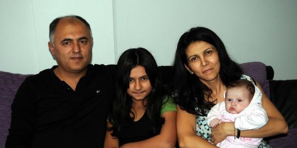 Doktor, 2 aylık bebeğe koruyucu anne oldu