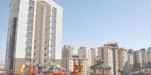 TOKİ, geç konut tesliminde alıcıları korumuyor