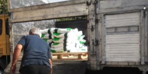 Bozyazı'da kaçak gübre ele geçirildi