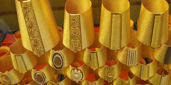 Alt�n�n kilogram� 84 bin 130 lira oldu