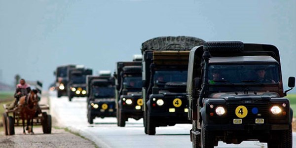 Askeri konvaya PKK tarafından ateş açıldı, roket atıldı