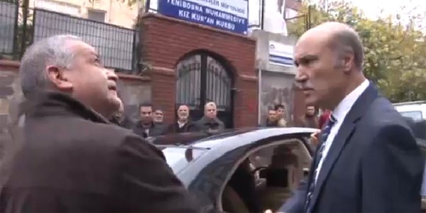 Hüseyin Çapkın'a 'hırsız' sitemi/ Video