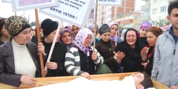 Trabzon'da tabutlu eylem
