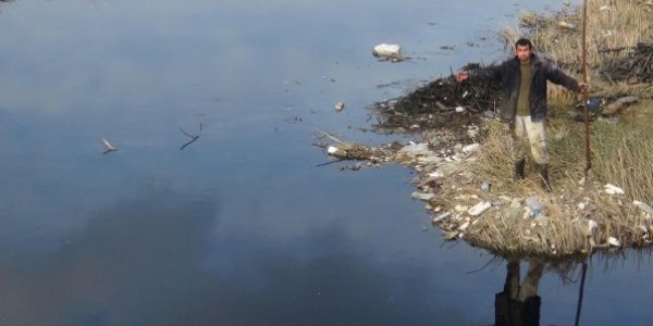 Bartın Irmağı siyaha büründü