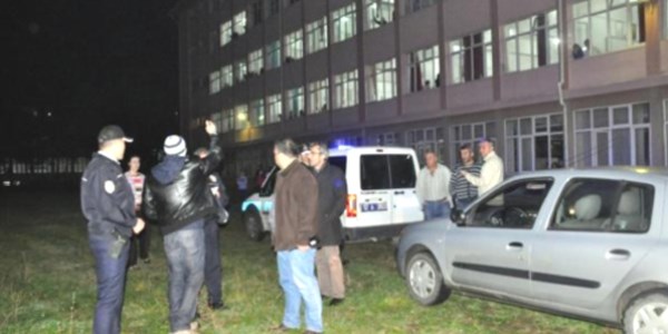 Lise öğrencisi rüyasındaki gibi pencereden atladı hastanelik oldu