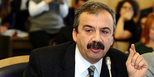 Sırrı Süreyya Önder adaylığını açıkladı/ Video