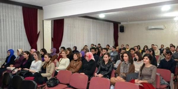 Sason'da öğretmenlere 'mesleki eğitim semineri' verildi