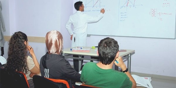 Dershanelerden açıklama: Sınav varsa, sınava hazırlık da olacaktır/Video
