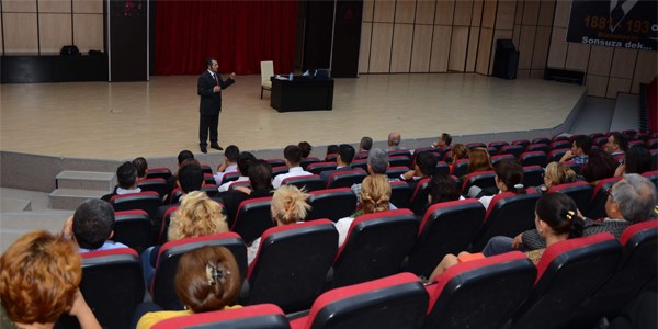 Muratpaşa'da kişisel gelişim semineri