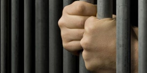 Hayat kad�n�n� tehditle fuh�a te�vike 5 y�l hapis