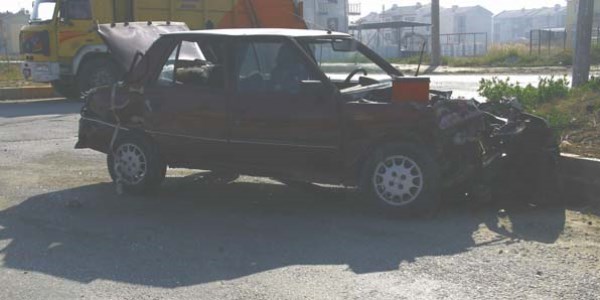 Afyonkarahisar'da trafik kazas�, 5 yaral�