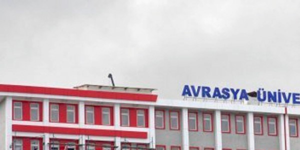 �ocuk geli�imi dersini uygulamal� olarak g�r�yorlar