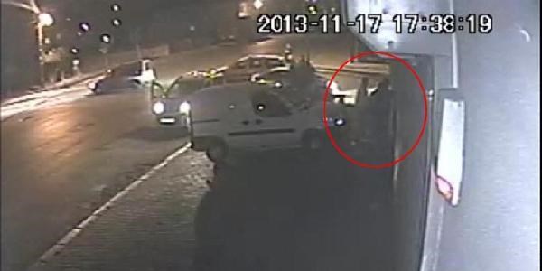 Lise ��rencilerine polis s�s�yle tokatl� zorbal�k