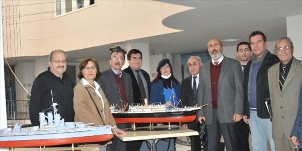 Ünlü sanatçının eşsiz gemi maketleri artık üniversitenin
