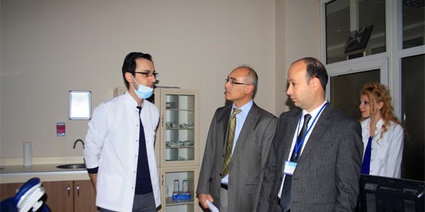 19 di� hekimi ayda 10 bin hastaya bak�yor