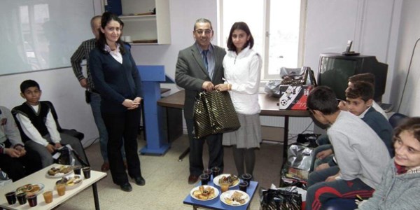 Yenişehir'de 'yalnız değilsiniz' projesi
