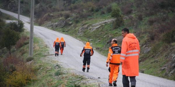 Kayıp öğretmenin ağaca asılı ceseti bulundu