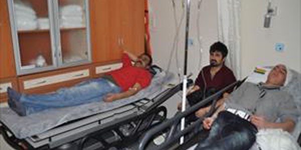 Yozgat'ta in�aat i��ileri yedikleri yemekten zehirlendi