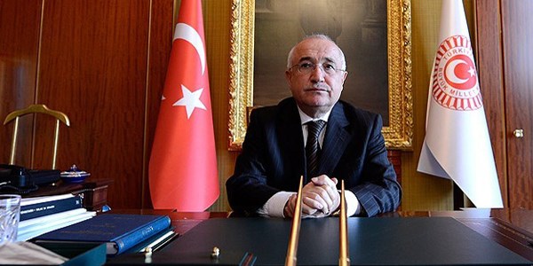 Cemil Çiçek'ten öğretmenler günü mesajı
