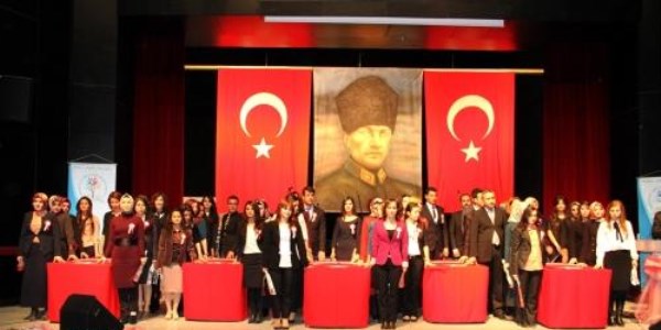 Erzincan'da retmenler Gn kutlamas