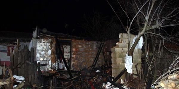 Çan'da kömürlük yangını
