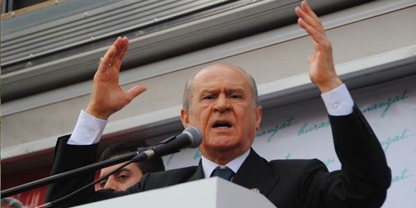 Devlet Bah�eli, BDP'liler ile ilgili yap�lan slogan� kestirdi