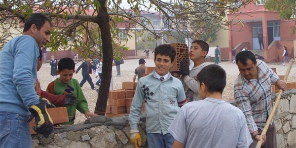 ��retmenlerin fedakarl���