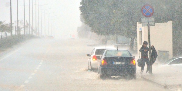 Meteoroloji'den kuvvetli yağış uyarısı/ Video