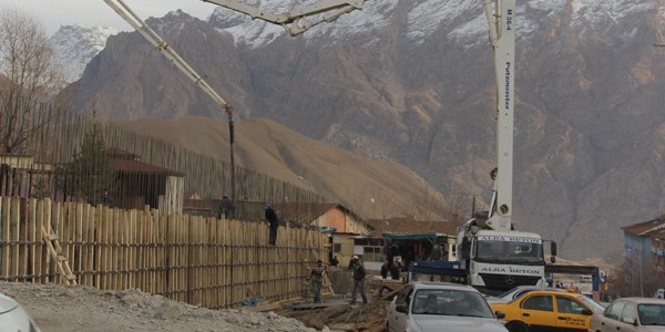 Orduevi duvar� yenileniyor