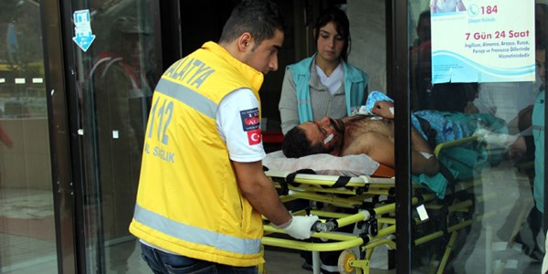 3 ki�iyi �ld�ren ��pheli aya��ndan vurularak yakaland�