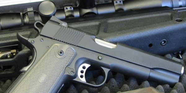 Reyhanl�'da yolcu minib�s�nde 10 tabanca ele ge�ti