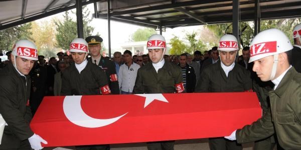 Uzman çavuş, tayininin çıktığı yerde defnedildi