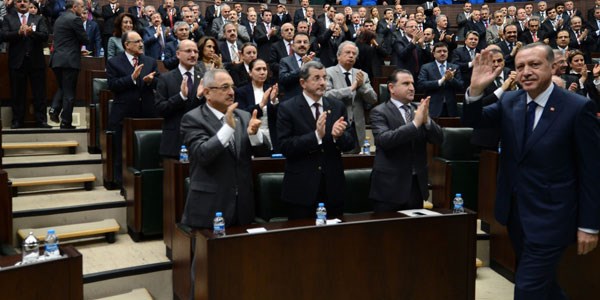 AK Parti içinde cemaate yakın kaç vekil var?