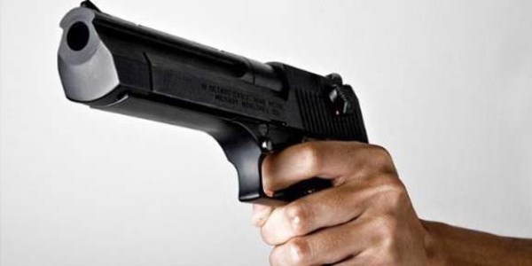 CHP'li eski meclis yesine silahl saldr