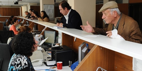 Karşıyaka Belediyesi vezneleri haftasonu da açık
