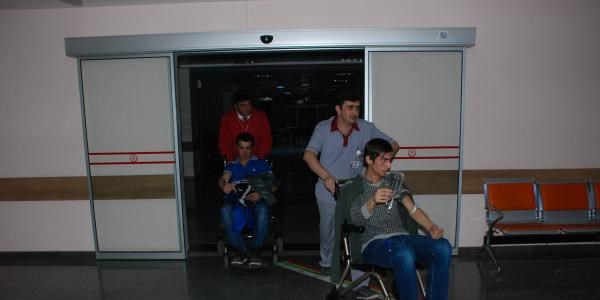 41 öğrenci yedikleri pideden zehirlendi