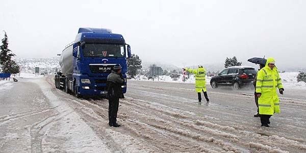 K�� lasti�i i�in kar�n ya�mas�n� beklemeyin/ Video