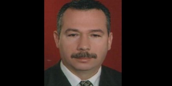 AK Partili meclis üyesi balkondan düşerek öldü