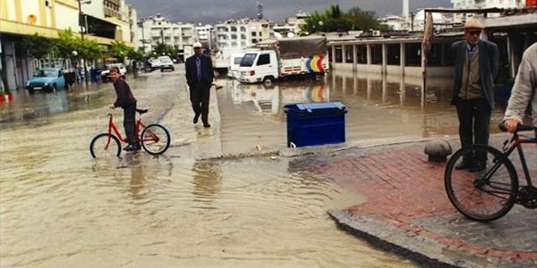 Sel�uk ya�mur s�nav�n� ge�ti