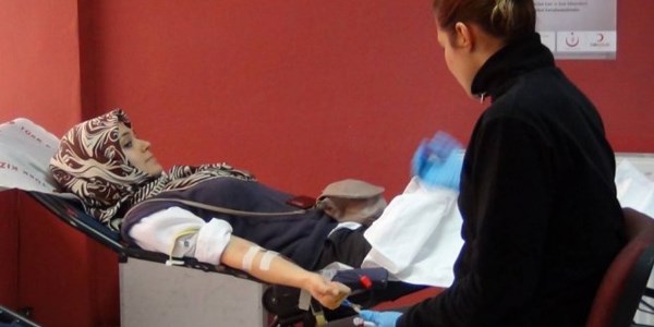 Memur adaylarından Kızılay'a taze kan