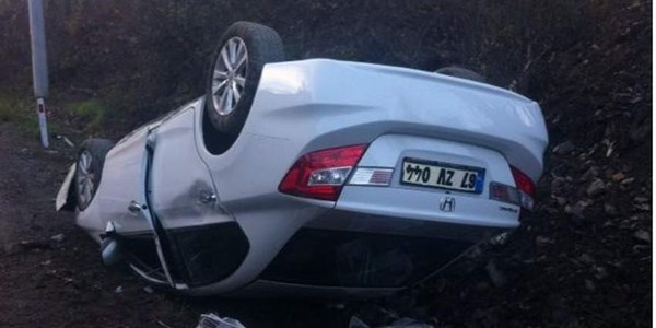Karabk'te trafik kazalar: 1 l, 2 yaral