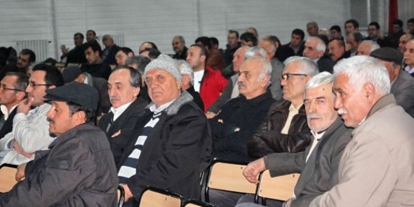 Halk istemeyince belediye kent meydanı projesinden vaz geçti