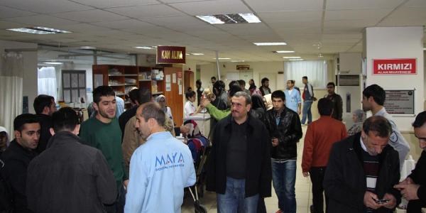 Dürümden zehirlenen 57 kişi hastanelik oldu