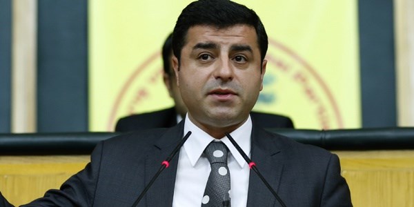 BDP'li Demirtaş: Hükümeti kimse eleştiremez