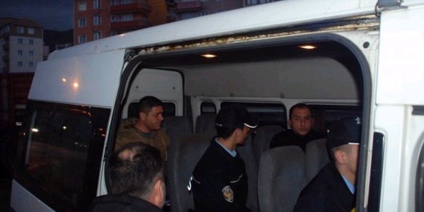 Polisten kaçan 3 kişiden biri tutuklandı