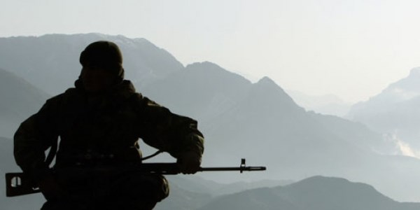 Kırkağaç'ta asker intihar etti