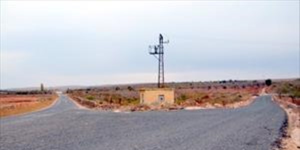 Halfeti'de yol �al��mas� devam ediyor
